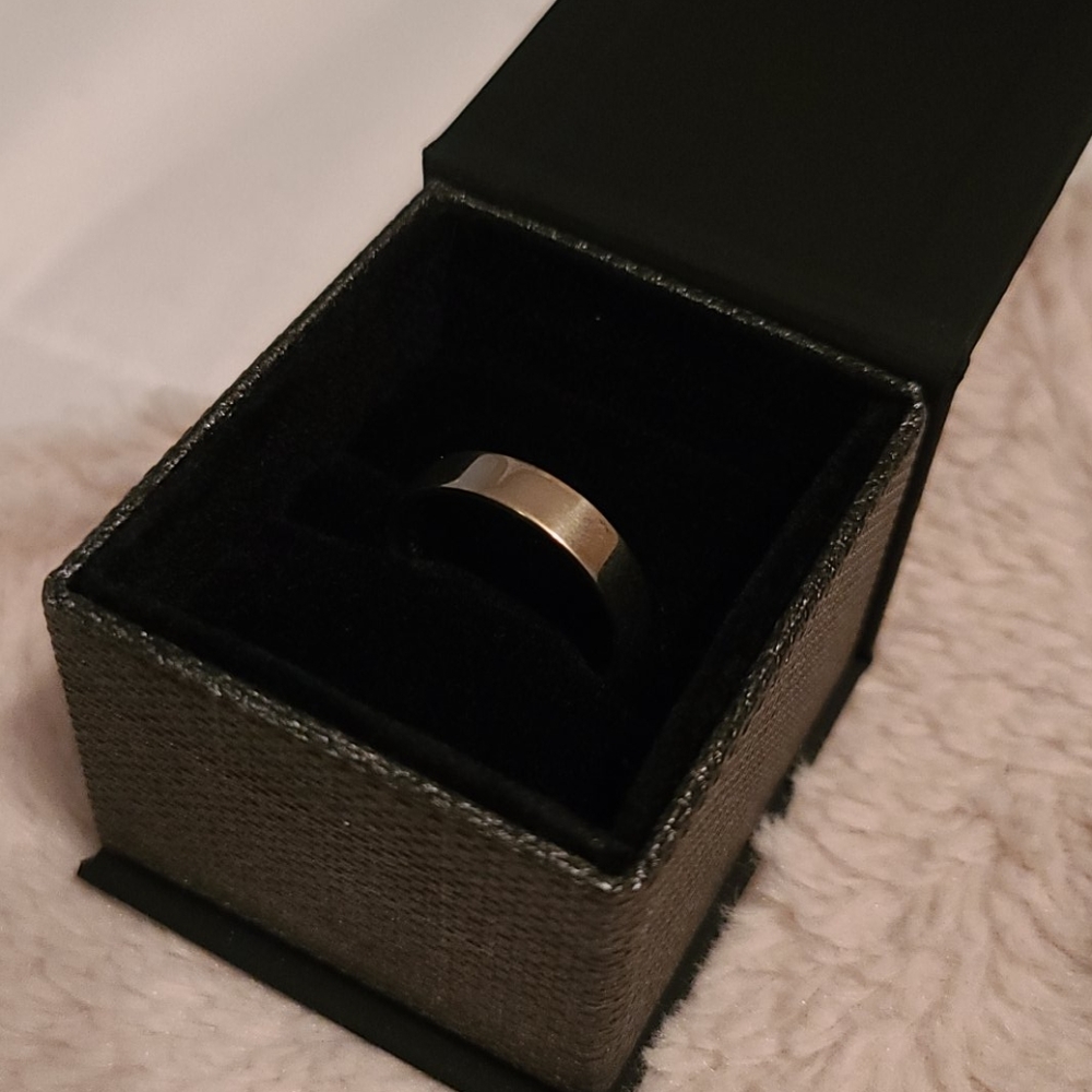 Men's silver ring - Picture 2 of 4
